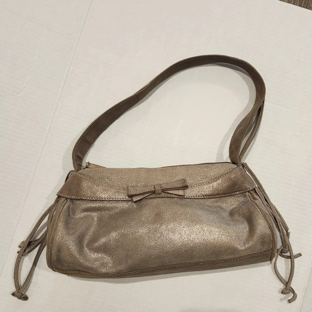 Sondra Roberts Bronze Metallic Bow detail purse Suede Fringe Thick strap